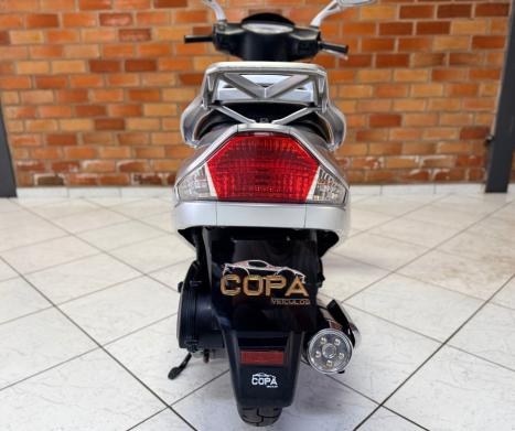 SUZUKI Burgman 125 , Foto 5