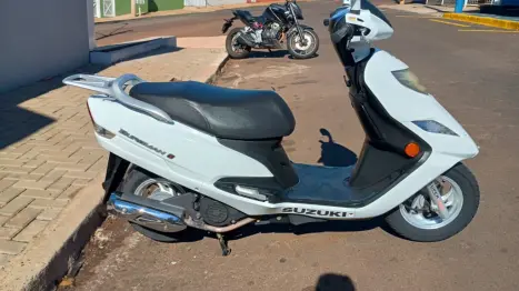 SUZUKI Burgman 125 , Foto 4