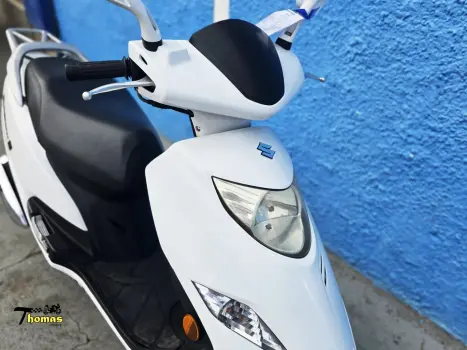 SUZUKI Burgman 125 , Foto 2