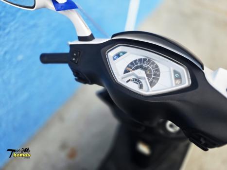 SUZUKI Burgman 125 , Foto 4