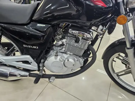 SUZUKI GSR 125 , Foto 8