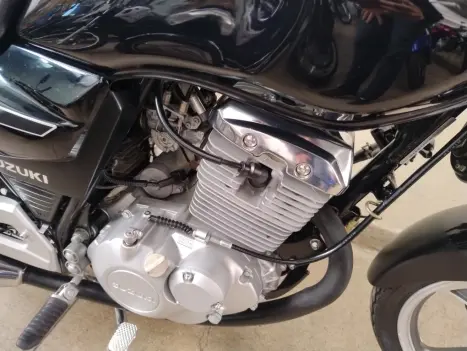 SUZUKI GSR 150 I, Foto 7