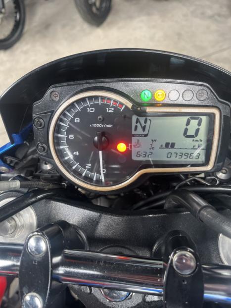 SUZUKI GSR 750 A ABS, Foto 3