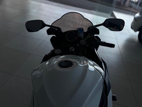 SUZUKI GSX-R 1000 RA, Foto 4