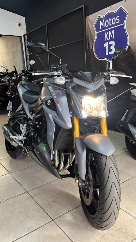 SUZUKI GSX-S 1000 A, Foto 3 SUZUKI GSX-S 1000 A, Foto 3