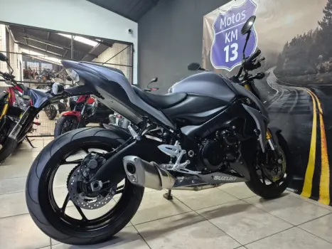 SUZUKI GSX-S 1000 A, Foto 5