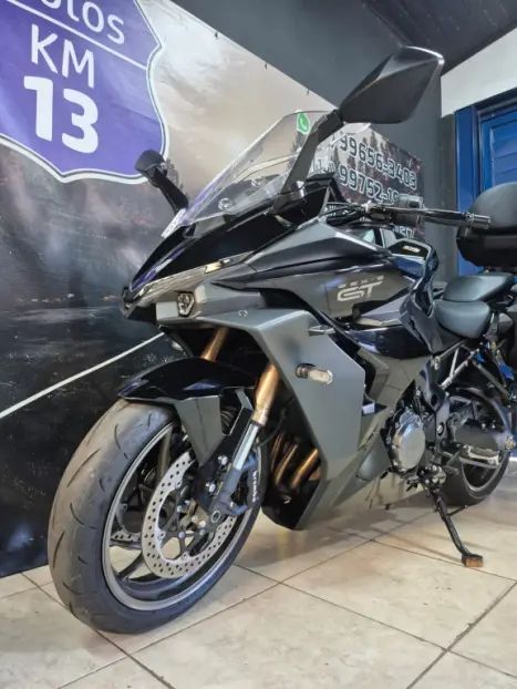 SUZUKI GSX-S 1000 GT, Foto 4