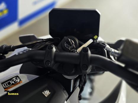 SUZUKI GSX-S 750 ABS, Foto 2