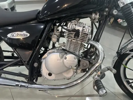 SUZUKI Intruder 125 , Foto 3