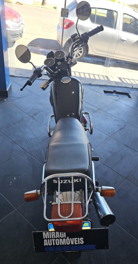 SUZUKI Intruder 125 , Foto 3