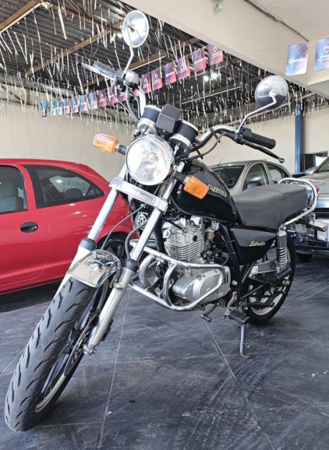 SUZUKI Intruder 125 , Foto 5