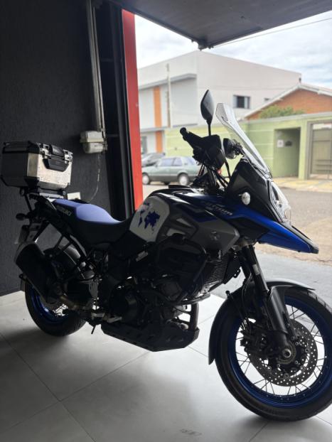 SUZUKI V-Strom DL 1000 A, Foto 3