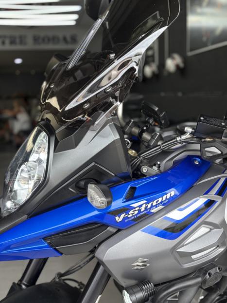 SUZUKI V-Strom DL 1000 A, Foto 5