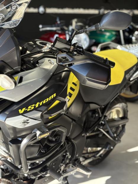 SUZUKI V-Strom DL 1000 XT , Foto 4