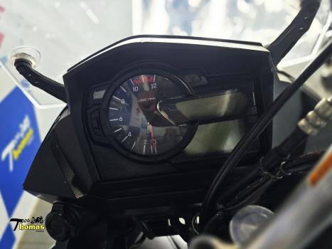 SUZUKI V-Strom DL 650 ABS, Foto 2