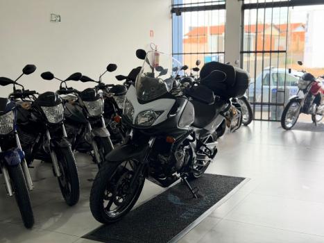 SUZUKI V-Strom DL 650 , Foto 3