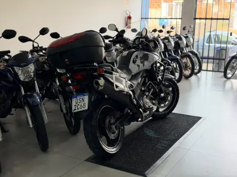 SUZUKI V-Strom DL 650 , Foto 6