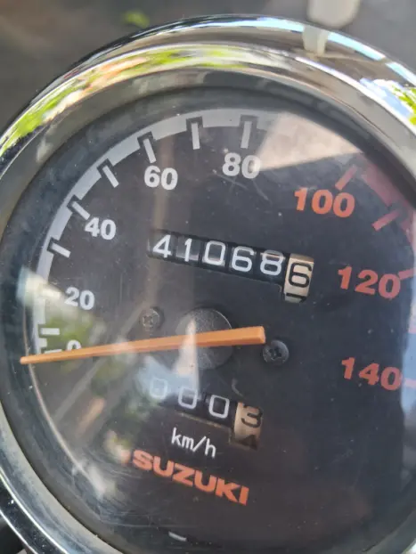 SUZUKI Yes 125 EN, Foto 6