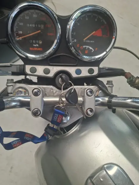 SUZUKI Yes 125 EN, Foto 1