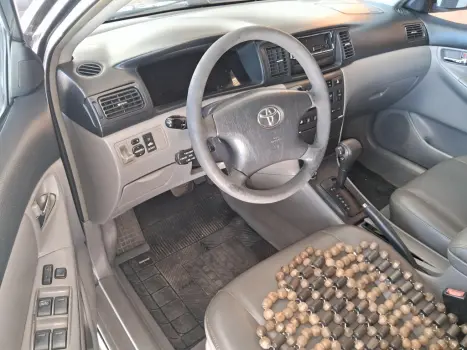 TOYOTA Corolla 1.8 16V 4P SEG AUTOMÁTICO, Foto 8 TOYOTA Corolla 1.8 16V 4P SEG AUTOMÁTICO, Foto 8