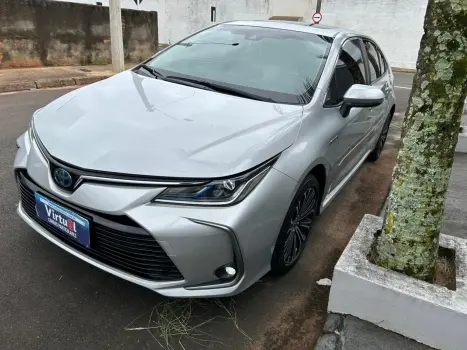 TOYOTA Corolla 1.8 16V 4P FLEX H�BRIDO ALTIS A PREMIUM AUTOM�TICO CVT, Foto 3