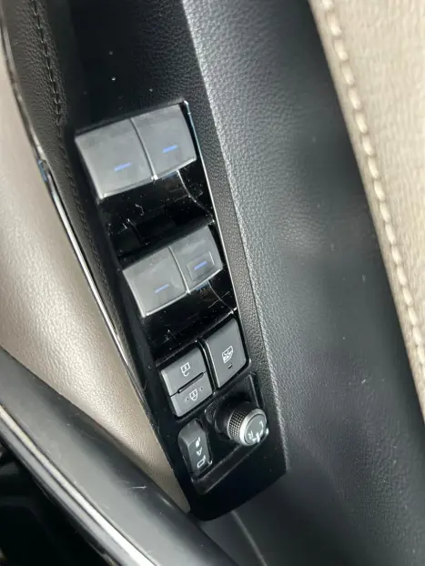 TOYOTA Corolla 1.8 16V 4P FLEX H�BRIDO ALTIS A PREMIUM AUTOM�TICO CVT, Foto 15