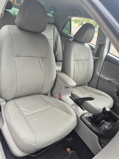 TOYOTA Corolla 1.8 16V 4P XEI, Foto 5