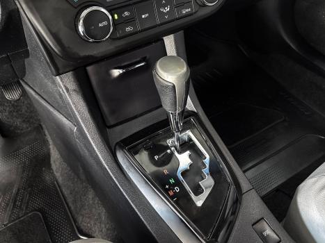 TOYOTA Corolla 2.0 16V 4P FLEX XEI DIRECT SHIFT AUTOM�TICO CVT, Foto 10