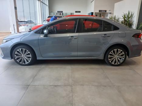 TOYOTA Corolla 2.0 16V 4P FLEX XEI DIRECT SHIFT AUTOM�TICO CVT, Foto 8