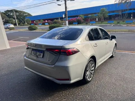 TOYOTA Corolla 2.0 16V 4P FLEX XEI DIRECT SHIFT AUTOM�TICO CVT, Foto 3