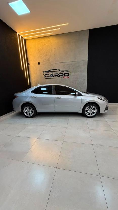 TOYOTA Corolla 2.0 16V 4P FLEX XEI DIRECT SHIFT AUTOM�TICO CVT, Foto 4