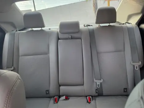 TOYOTA Corolla 2.0 16V 4P FLEX XEI DIRECT SHIFT AUTOM�TICO CVT, Foto 9