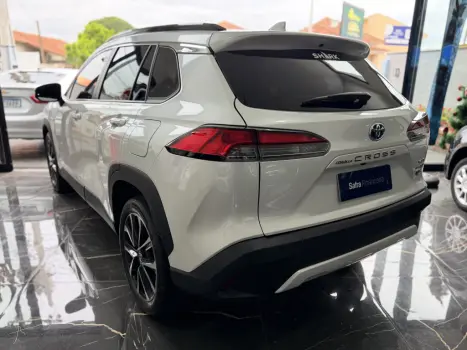 TOYOTA Corolla Cross 1.8 16V 4P FLEX VVT-I HYBRID XRX AUTOM�TICO CVT, Foto 3