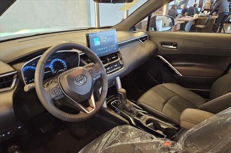 TOYOTA Corolla Cross 2.0 16V 4P FLEX VVT-IE XRE DIRECT SHIFT AUTOM�TICO CVT, Foto 13