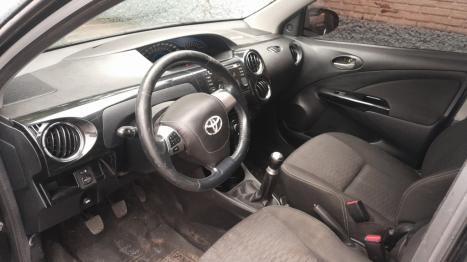 TOYOTA Etios Cross 1.5 16V 4P, Foto 5