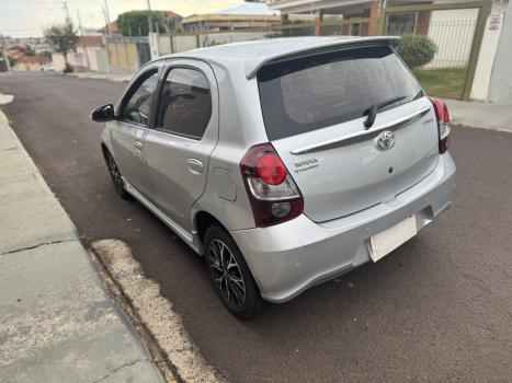 TOYOTA Etios Hatch 1.5 16V 4P FLEX PLATINUM AUTOM�TICO, Foto 9