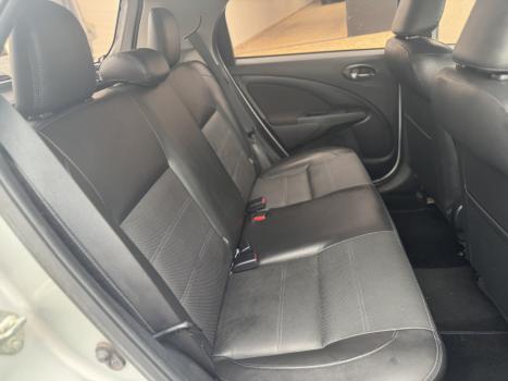 TOYOTA Etios Hatch 1.5 16V 4P FLEX PLATINUM AUTOM�TICO, Foto 10