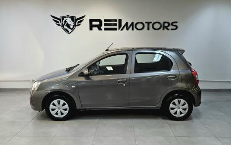 TOYOTA Etios Hatch 1.3 16V 4P FLEX X, Foto 7