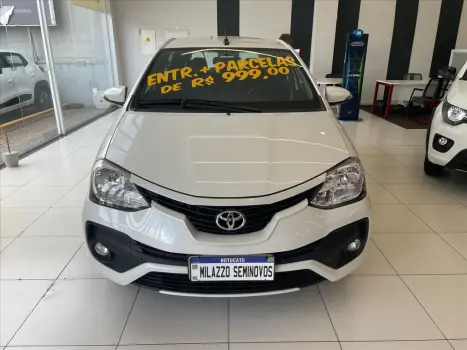 TOYOTA Etios Hatch 1.5 16V 4P FLEX PLATINUM AUTOMTICO, Foto 2