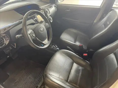 TOYOTA Etios Hatch 1.5 16V 4P FLEX PLATINUM AUTOMTICO, Foto 9