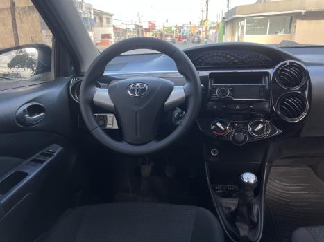 TOYOTA Etios Hatch 1.3 16V 4P FLEX X, Foto 7