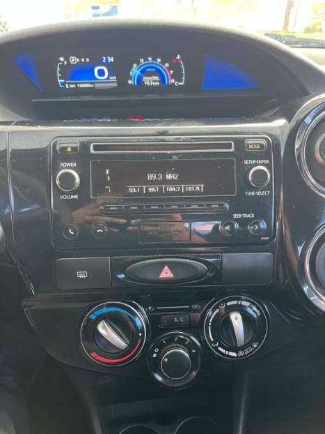 TOYOTA Etios Hatch 1.5 16V 4P FLEX XS AUTOMTICO, Foto 2