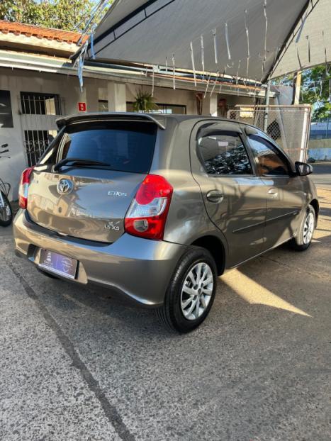 TOYOTA Etios Hatch 1.5 16V 4P FLEX XS AUTOMTICO, Foto 6