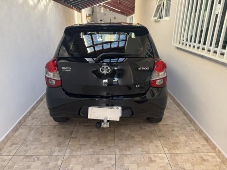TOYOTA Etios Hatch 1.5 16V 4P FLEX X PLUS AUTOM�TICO, Foto 4