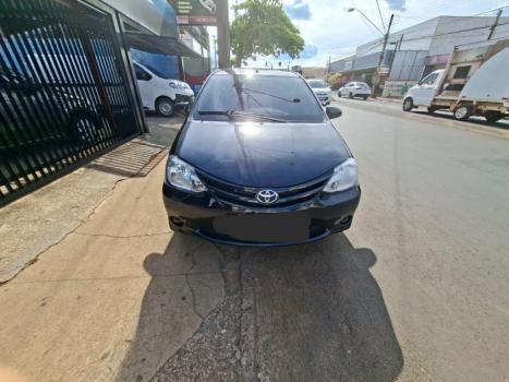 TOYOTA Etios Hatch 1.3 16V 4P FLEX X, Foto 1