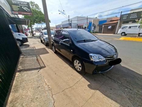 TOYOTA Etios Hatch 1.3 16V 4P FLEX X, Foto 3