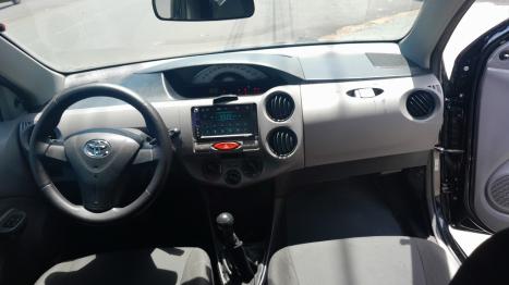 TOYOTA Etios Hatch 1.3 16V 4P FLEX X, Foto 5
