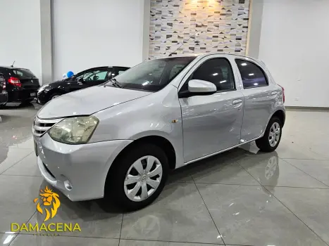 TOYOTA Etios Hatch 1.3 16V 4P FLEX X, Foto 1