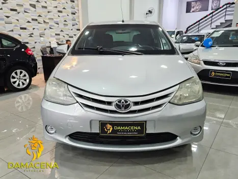 TOYOTA Etios Hatch 1.3 16V 4P FLEX X, Foto 2