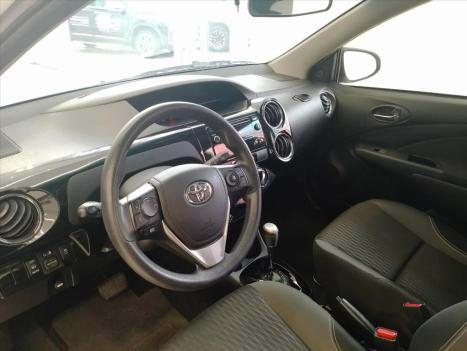 TOYOTA Etios Hatch 1.5 16V 4P FLEX X PLUS AUTOM�TICO, Foto 9